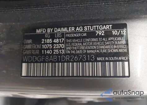 2013 Mercedes-Benz C 300 Sport 4Matic z USA, uszkodzony, nr VIN WDDGF8AB1DR267313